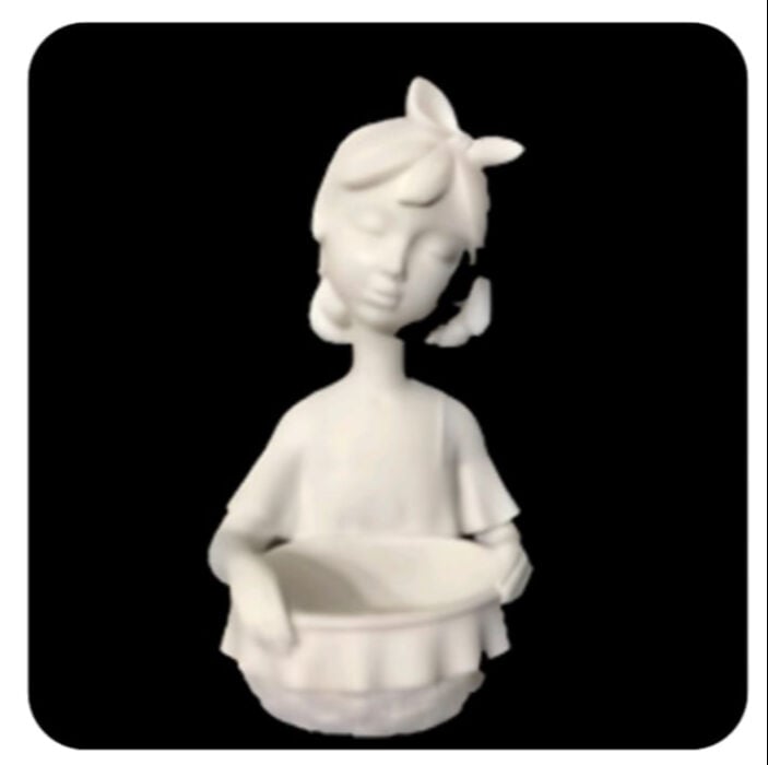 Sepetli Kız 35 CM X 17 CM